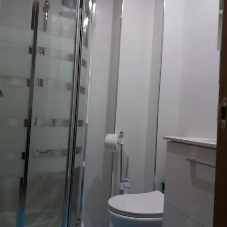 Grande Y Luminoso Lägenhet