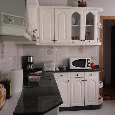 Apartamento Grande Y Luminoso